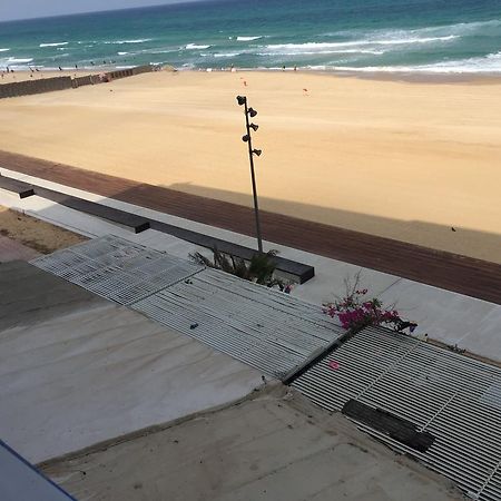 Perfect Sea View Apartment Бат Ям Екстериор снимка