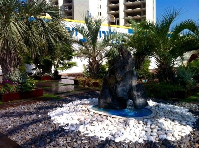 Perfect Sea View Apartment Бат Ям Екстериор снимка