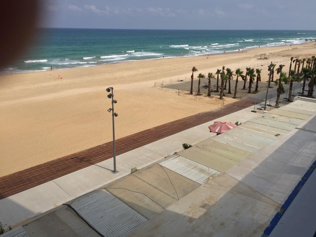 Perfect Sea View Apartment Бат Ям Екстериор снимка